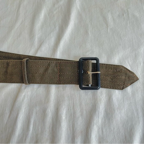 Men's Army Green Tactical Style Grommet Canvas Belt - Picture 9 of 12